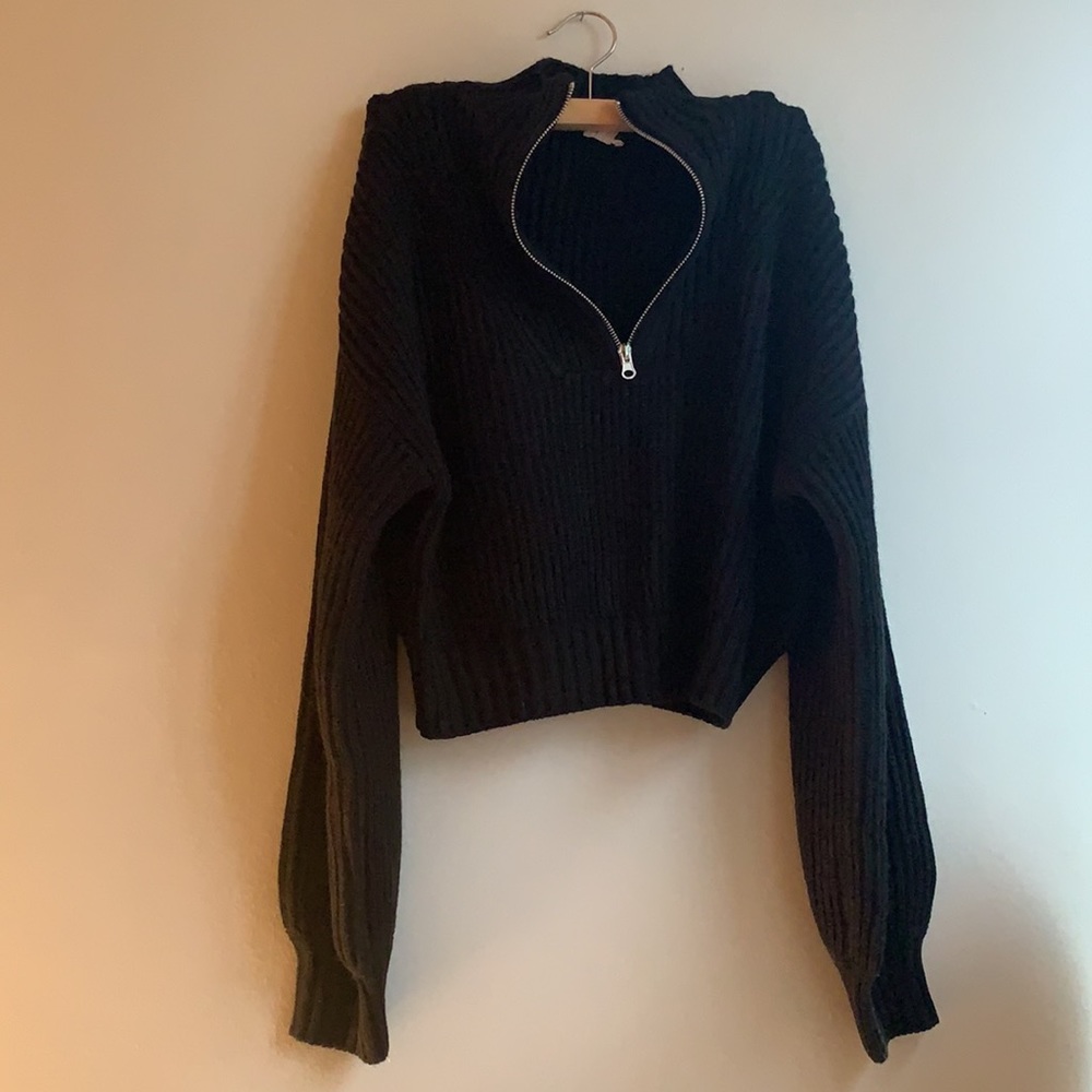 Cropped sweater - Picture 2 of 4